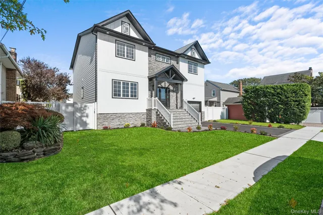 $1,349,999 | 450 Morea Street, Oceanside, NY 11572