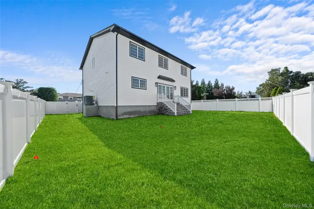 $1,349,999 | 450 Morea Street, Oceanside, NY 11572