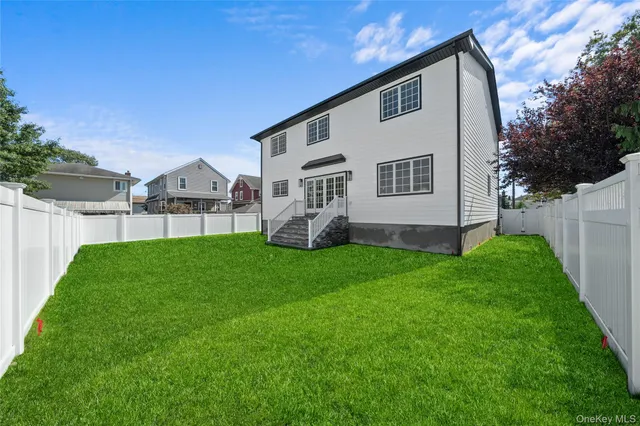 $1,349,999 | 450 Morea Street, Oceanside, NY 11572