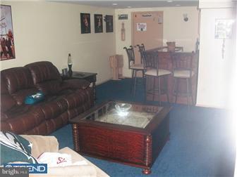 3342 Morning Glory Road Philadelphia, PA 19154 - Photo 9 of 12 Family Room