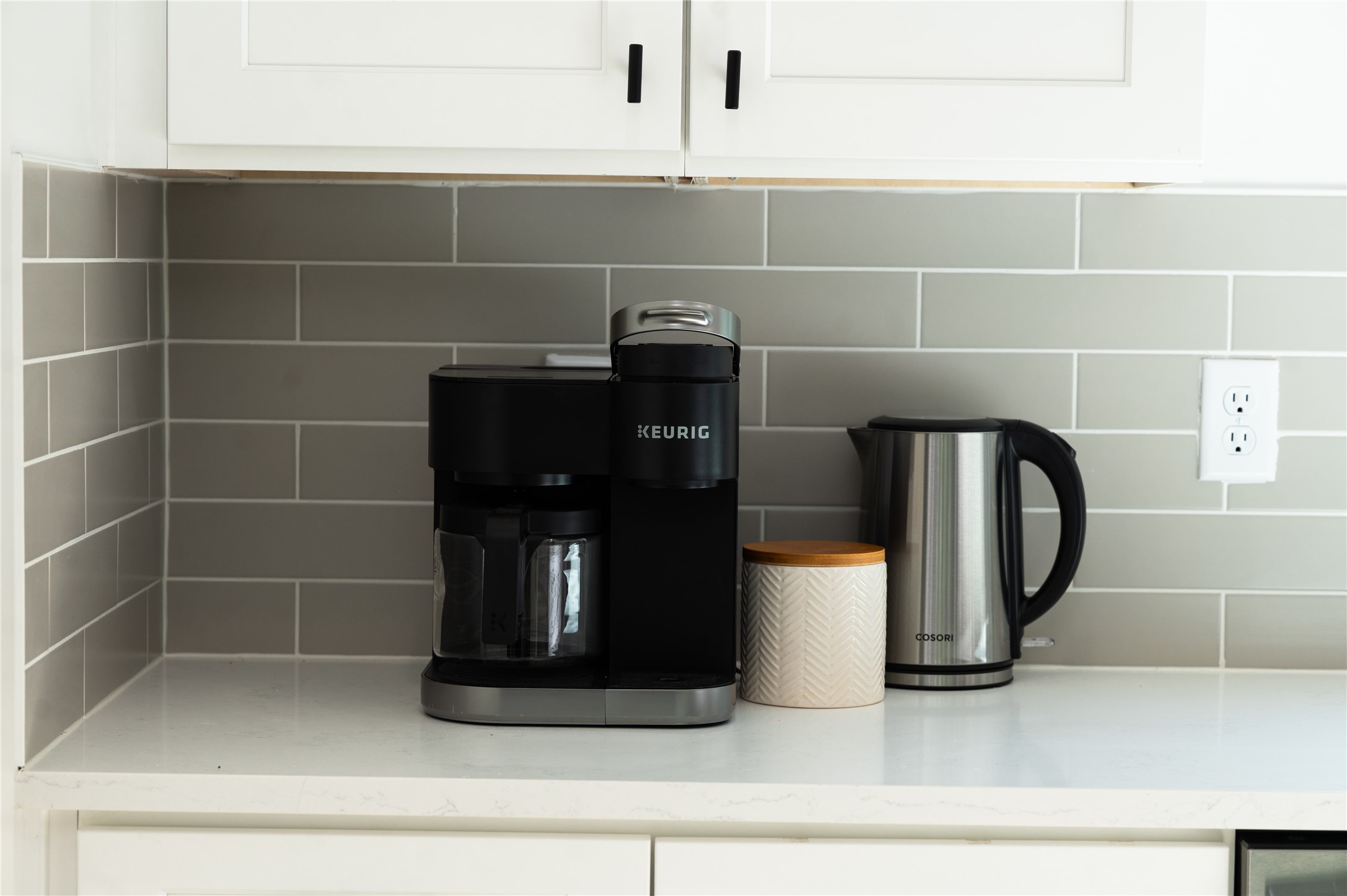 3486 Luca Street Houston, TX 77021 - Photo 29 of 50 Electric tea kettle and Coffee machine with pot or Keurig setting