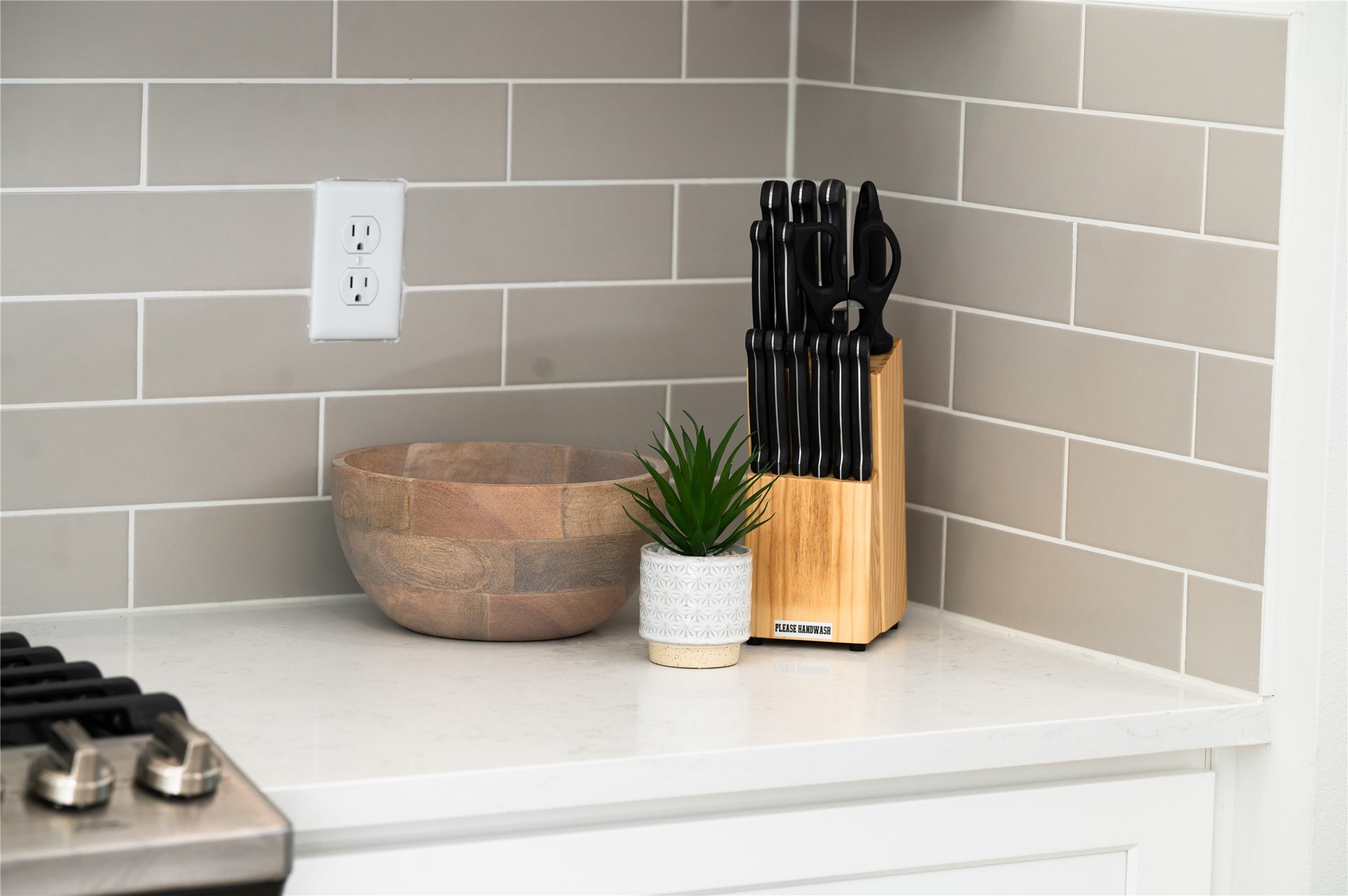 3486 Luca Street Houston, TX 77021 - Photo 30 of 50 Fully stocked kitchen and ready for use