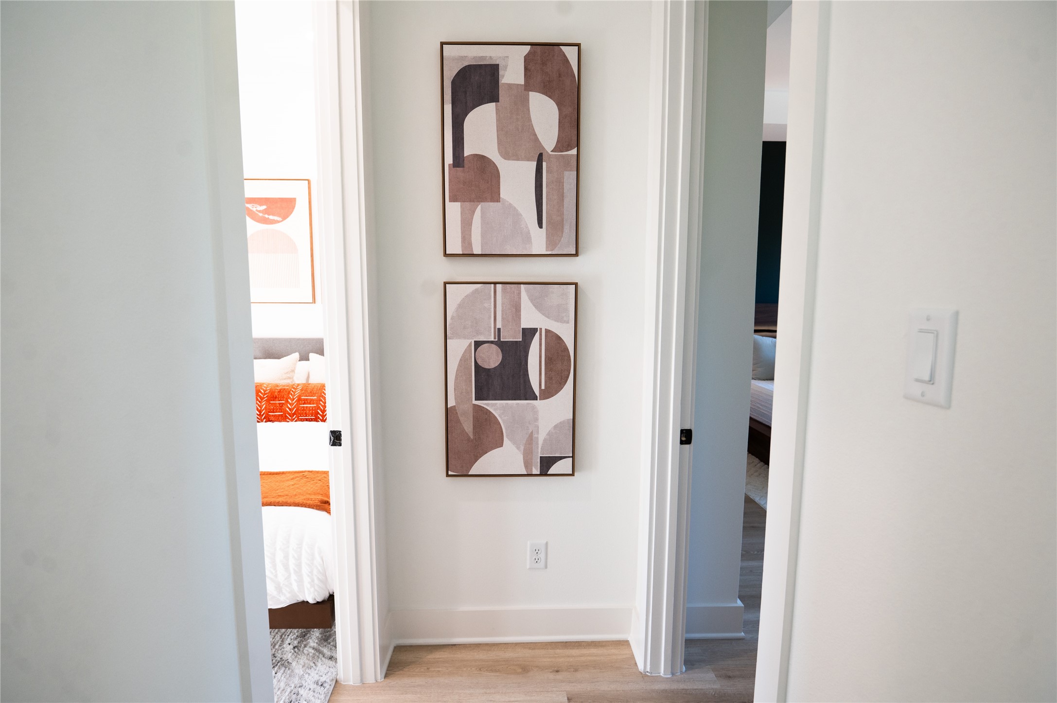 3486 Luca Street Houston, TX 77021 - Photo 42 of 50 Hallway on 3rd floor leading to primary bedroom and benroom 2
