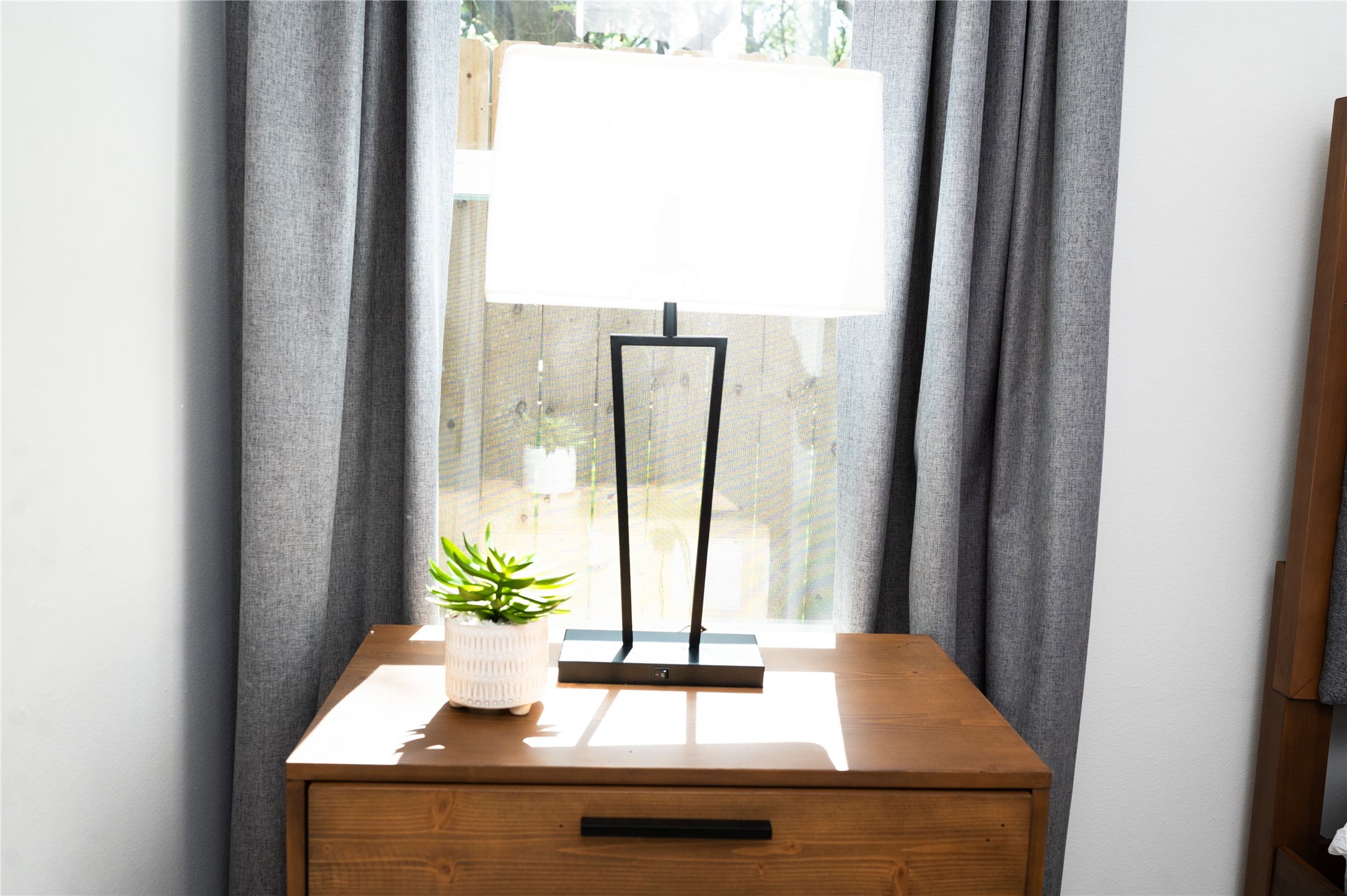 3486 Luca Street Houston, TX 77021 - Photo 5 of 50 Downstairs bedroom night stands equipped with USB charging outlets.