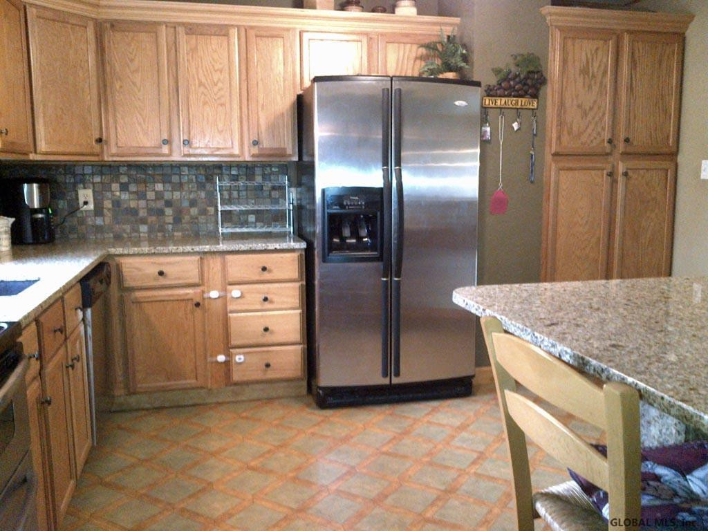 6 Rodez Drive Colonie, NY 12110 - Photo 12 of 22 Photo 12