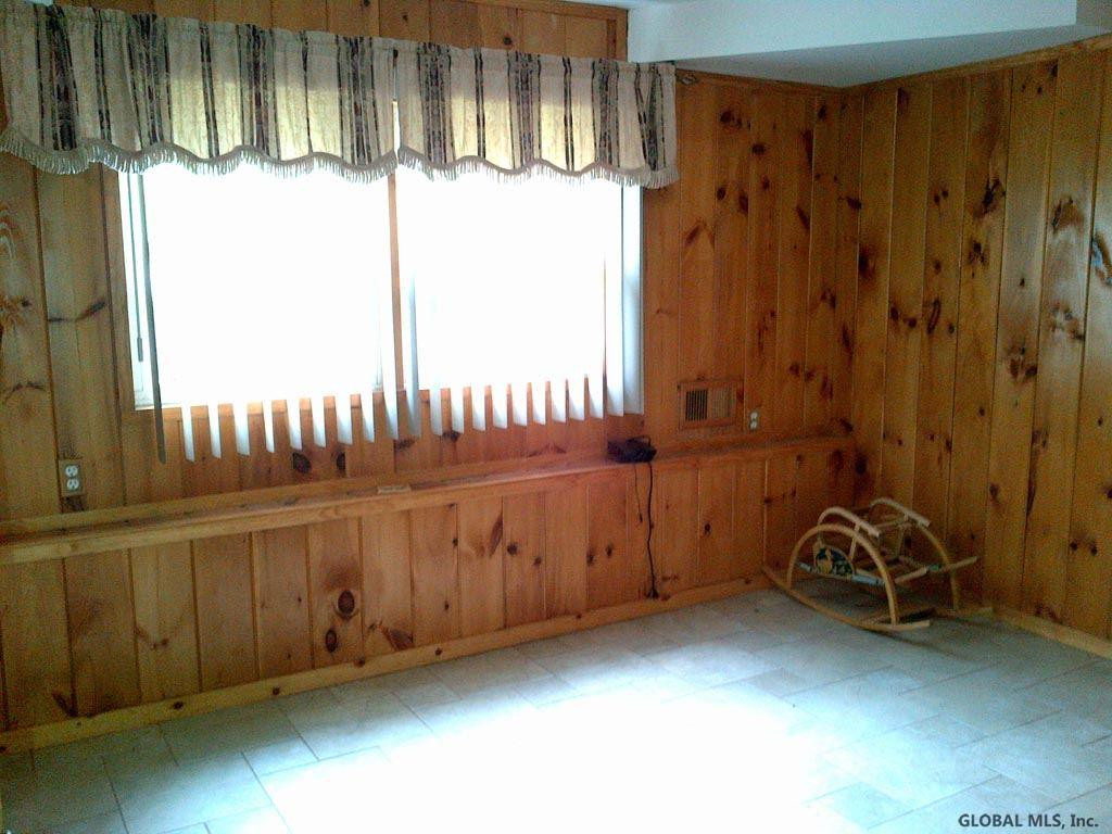 6 Rodez Drive Colonie, NY 12110 - Photo 14 of 22 Photo 14