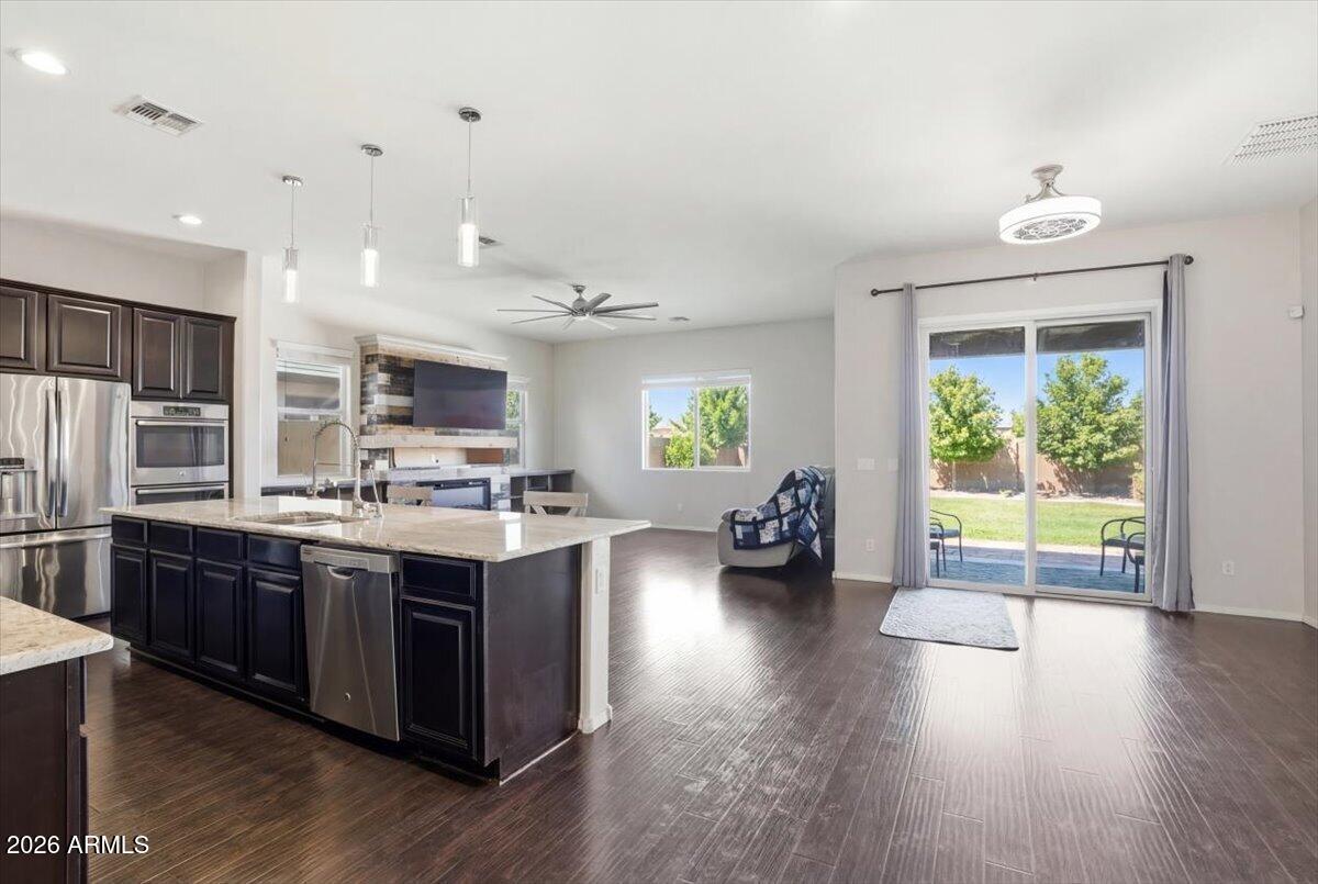 15878 West Fillmore Street Goodyear, AZ 85338 - Photo 3 of 31 05-15878 W Fillmore St_RedHogMedia