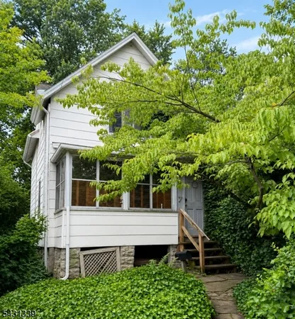 $400,000 | 7 Talbot Street, Montclair, NJ 07042