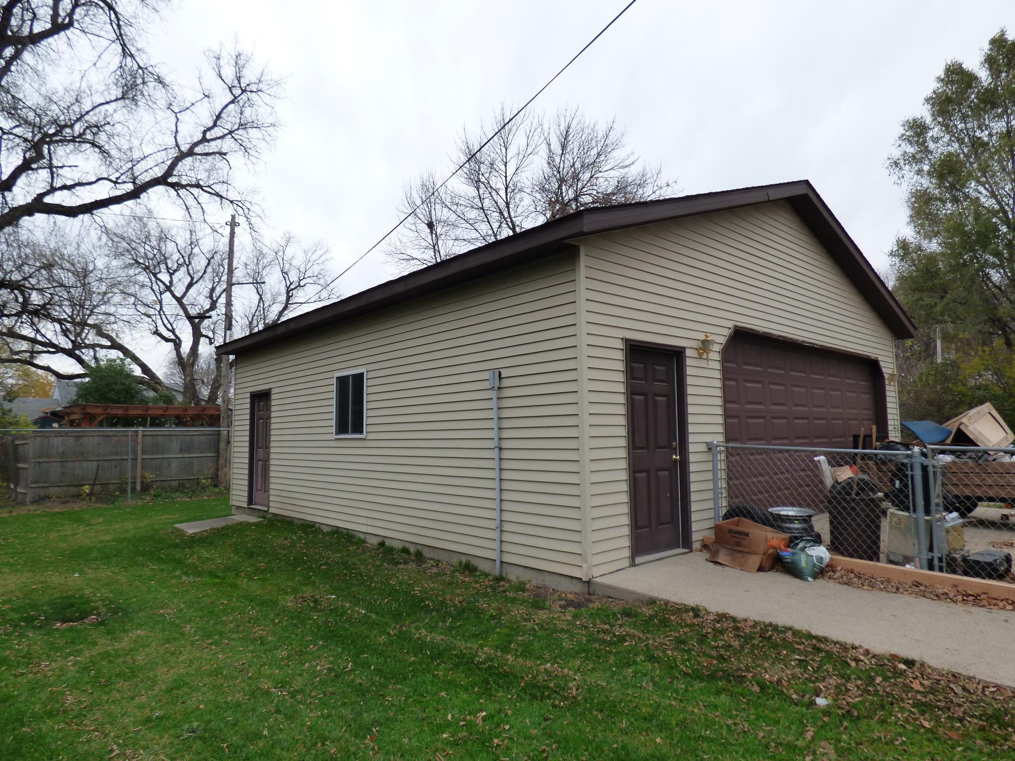 1209 2nd Avenue South Moorhead, MN 56560 - Photo 4 of 19