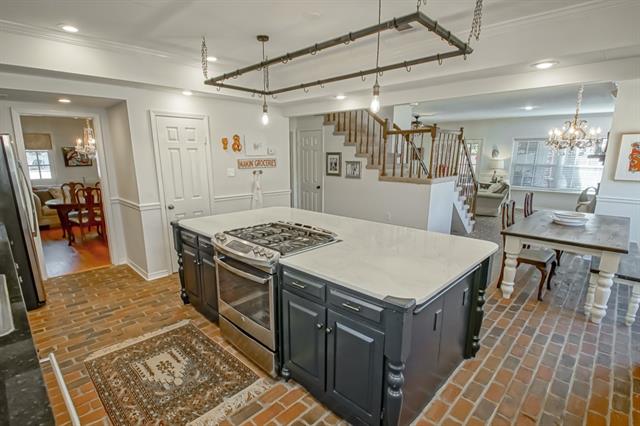 9724 Robin Lane River Ridge, LA 70123 - Photo 14 of 42