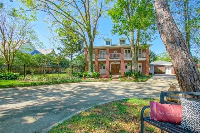 9724 Robin Lane River Ridge, LA 70123 - Photo 3 of 42