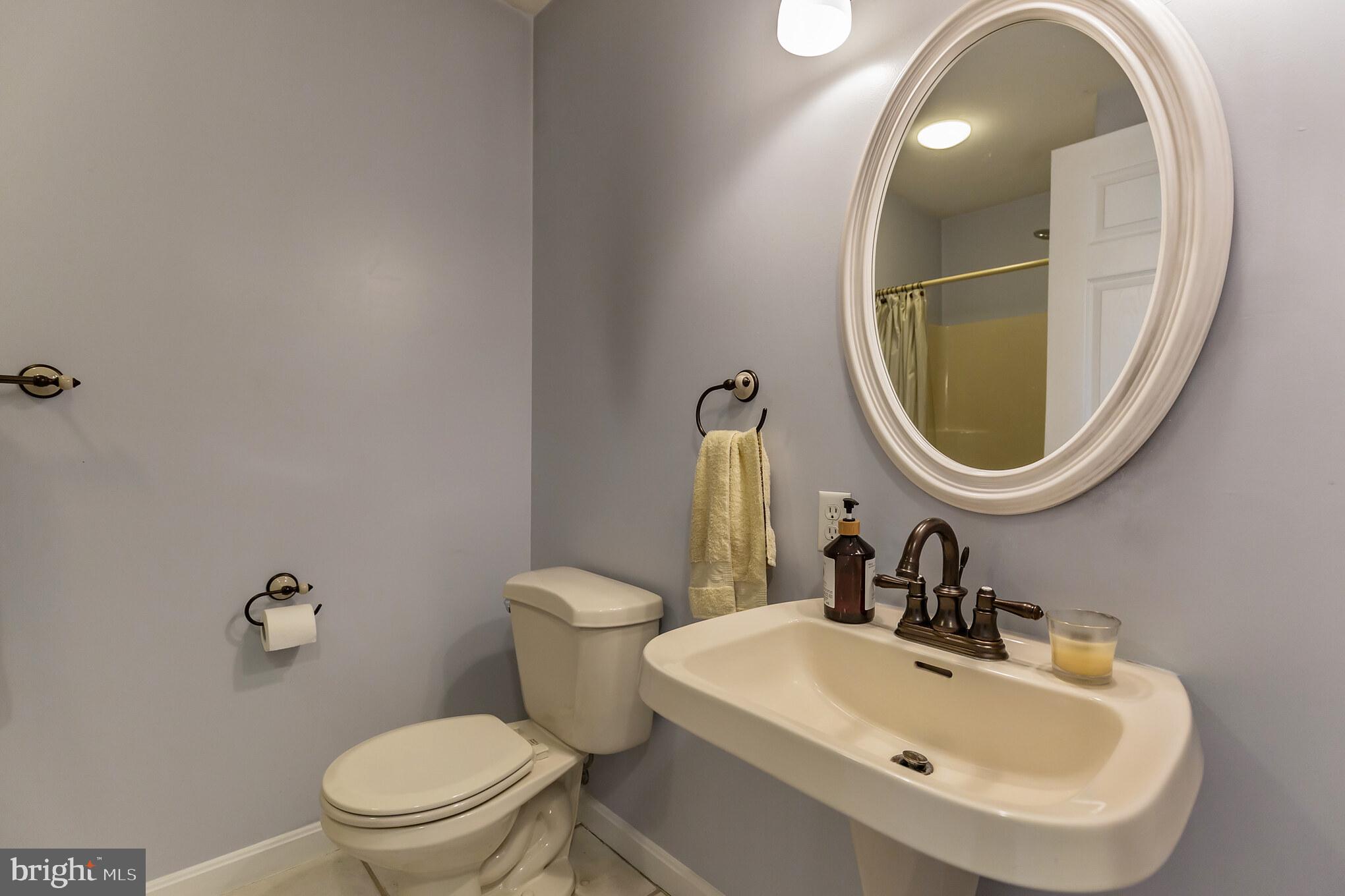 4255 Hardesty Road Huntingtown, MD 20639 - Photo 15 of 35 First floor full bathroom