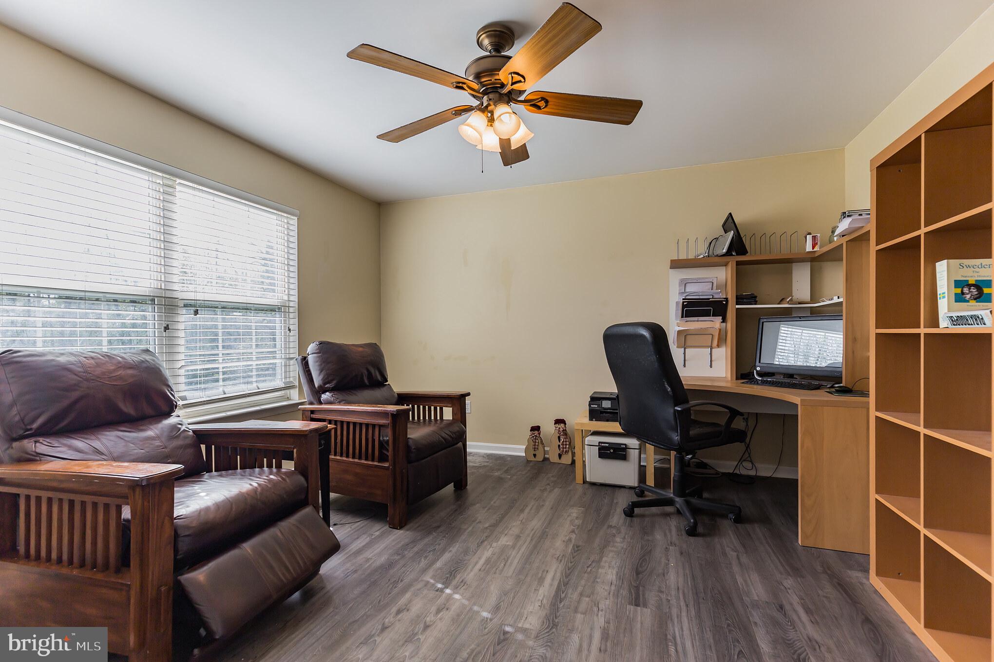 4255 Hardesty Road Huntingtown, MD 20639 - Photo 7 of 35 Front office