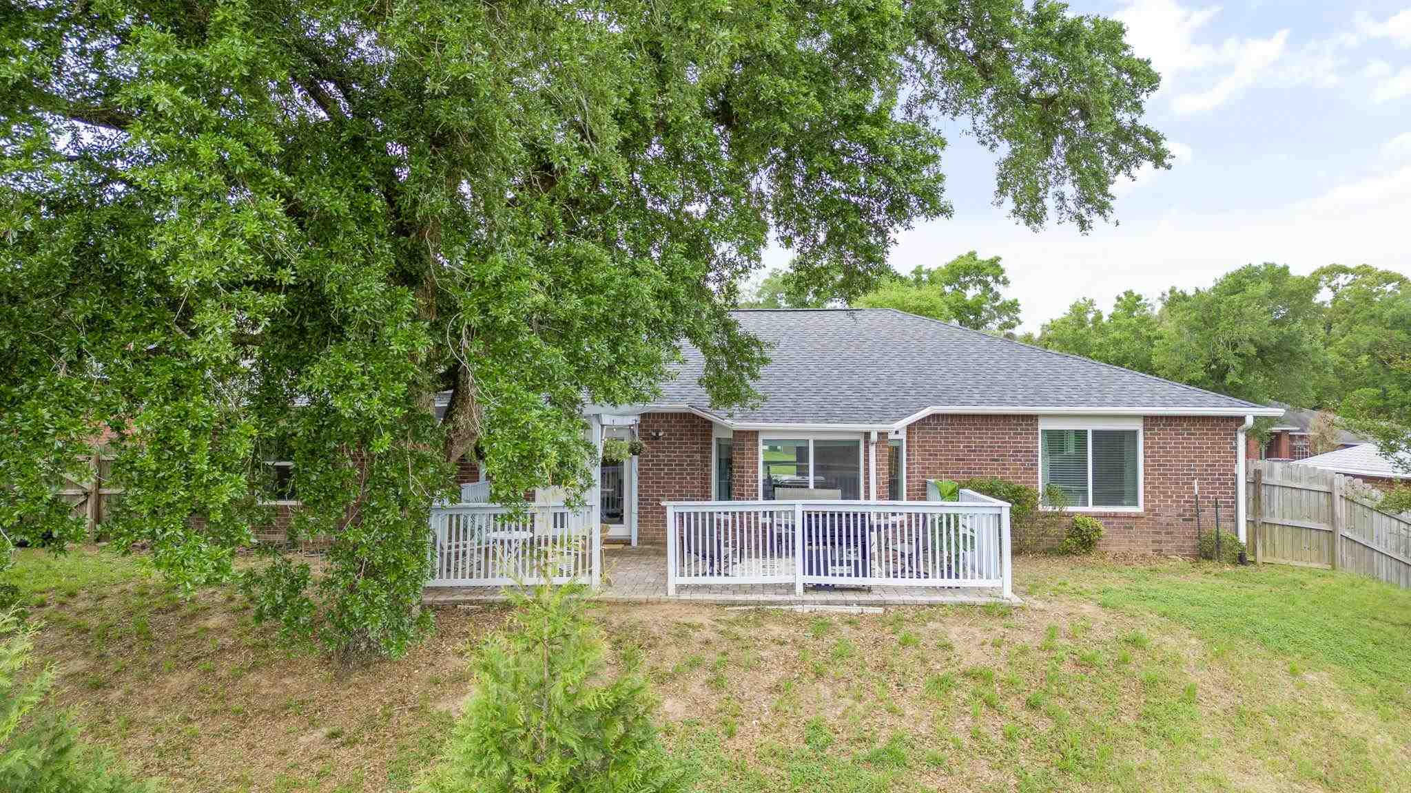3226 Moss Point Lane Cantonment, FL 32533 - Photo 40 of 44