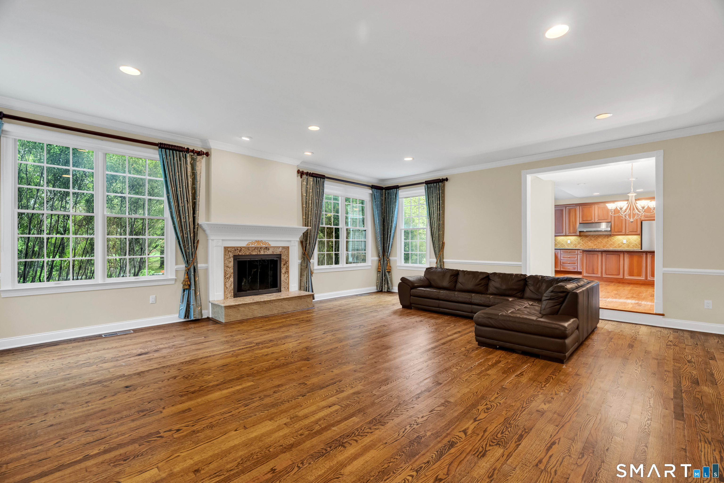 105 Beecher Road Woodbridge, CT 06525 - Photo 17 of 40