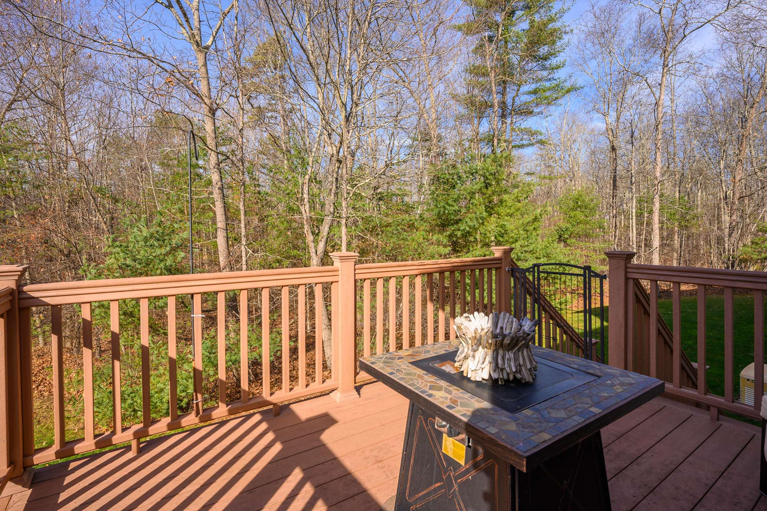 8 Edendale Lane Durham, NH 03824 - Photo 13 of 29 13a-BackDeck