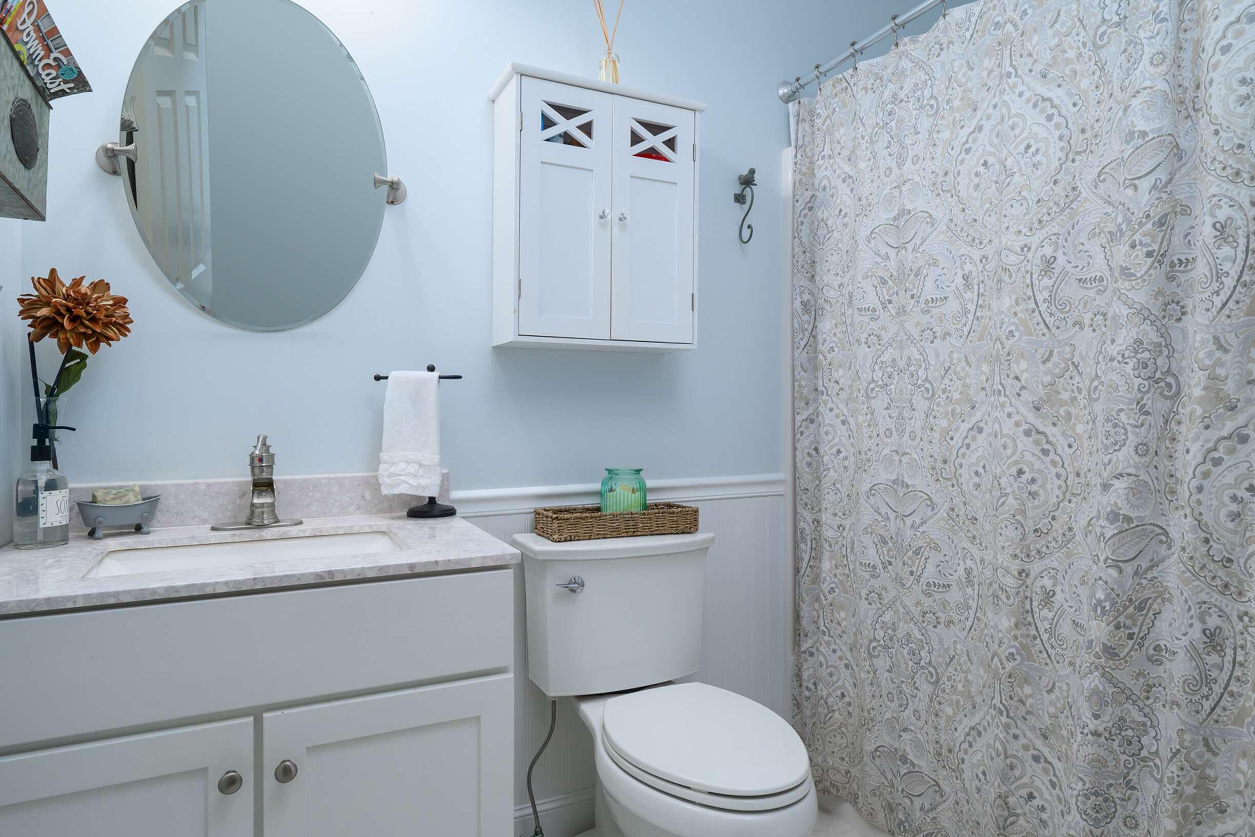 8 Edendale Lane Durham, NH 03824 - Photo 20 of 29 18b -Full Bath 1st Floor