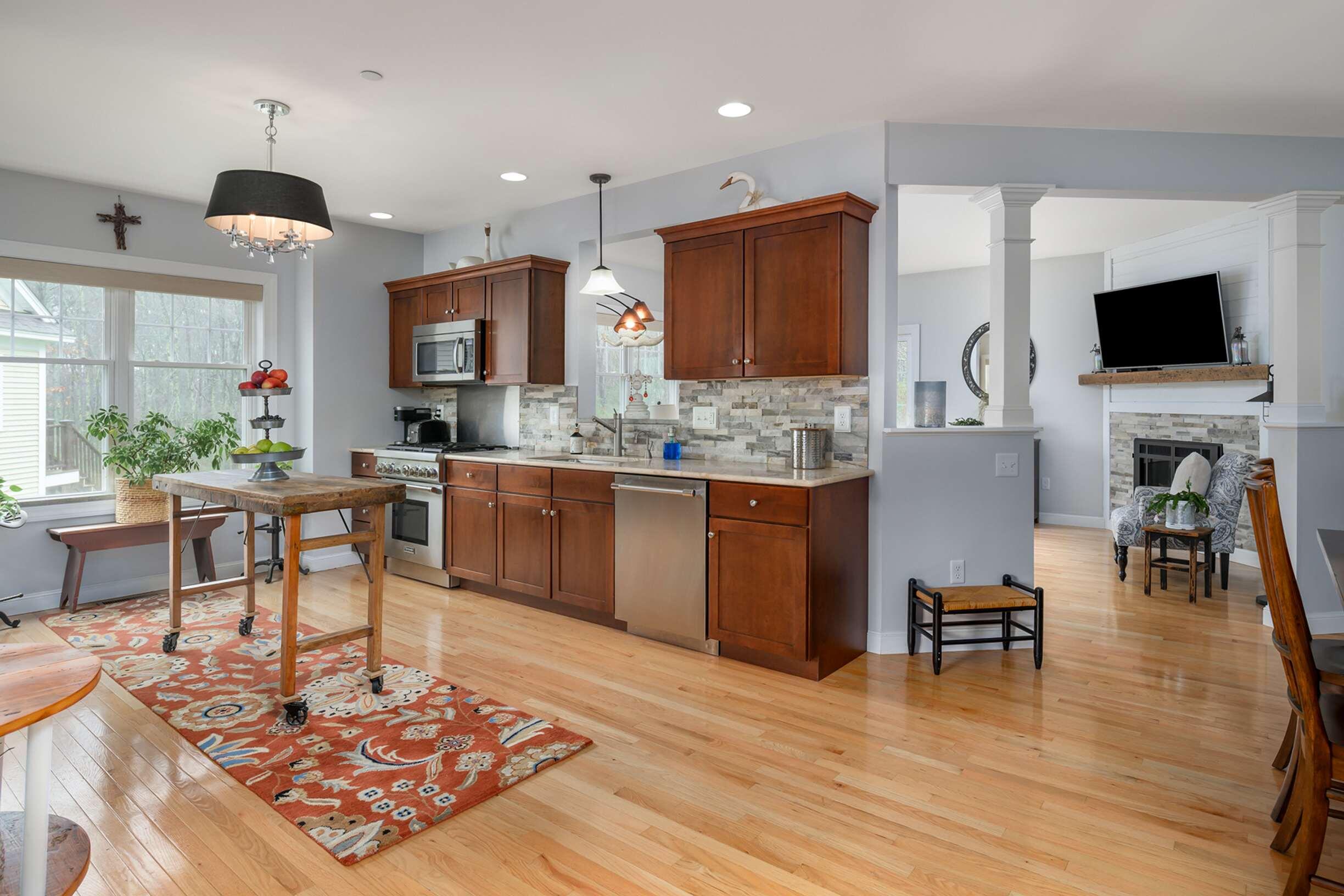 8 Edendale Lane Durham, NH 03824 - Photo 5 of 29 05-Kitchen
