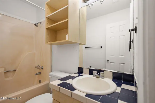 $265,000 | 101 Chestnut Drive, Clinton, MS 39056