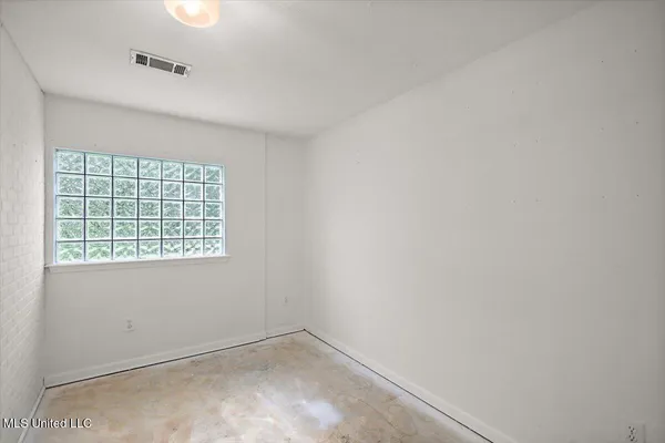 $265,000 | 101 Chestnut Drive, Clinton, MS 39056