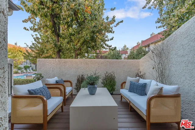 a view of a entryway door of the house