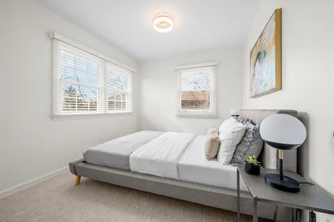 $899,000 | 367 Charal Lane, Highland Park, IL 60035