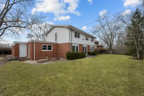 $899,000 | 367 Charal Lane, Highland Park, IL 60035
