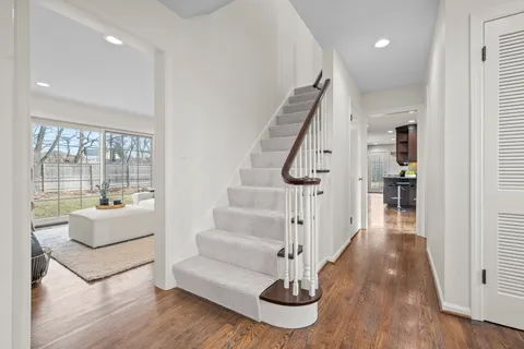 $899,000 | 367 Charal Lane, Highland Park, IL 60035