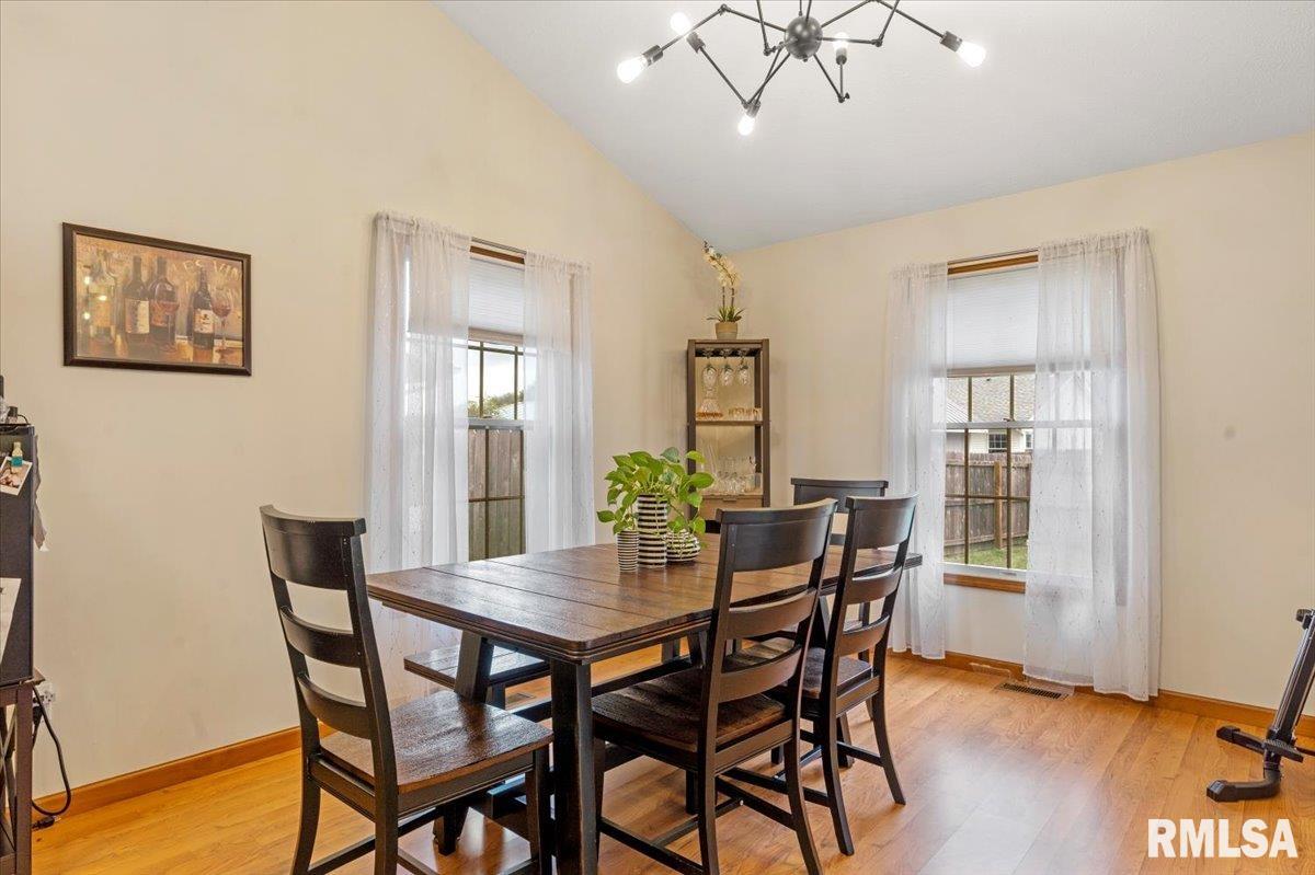 2406 Harrier Road Springfield, IL 62711 - Photo 10 of 27