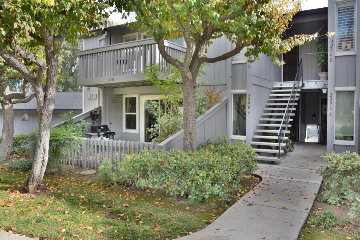 2298 Almaden Road, Unit A San Jose, CA 95125 - Photo 2 of 43 a front view of a house with garden