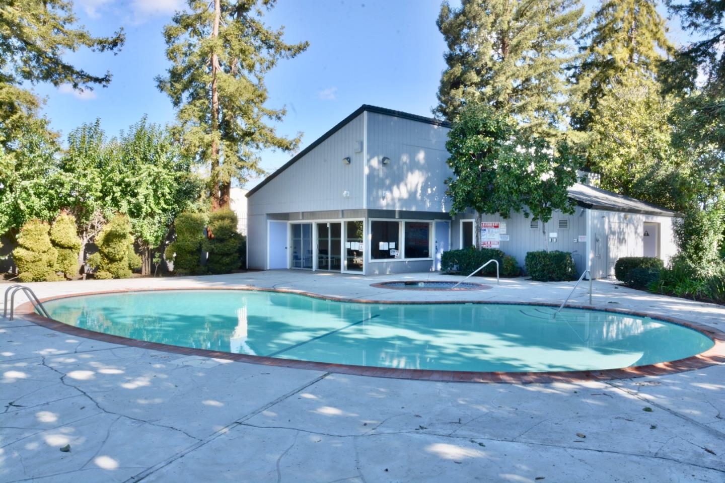 2298 Almaden Road, Unit A San Jose, CA 95125 - Photo 42 of 43 a front view of a house with a yard