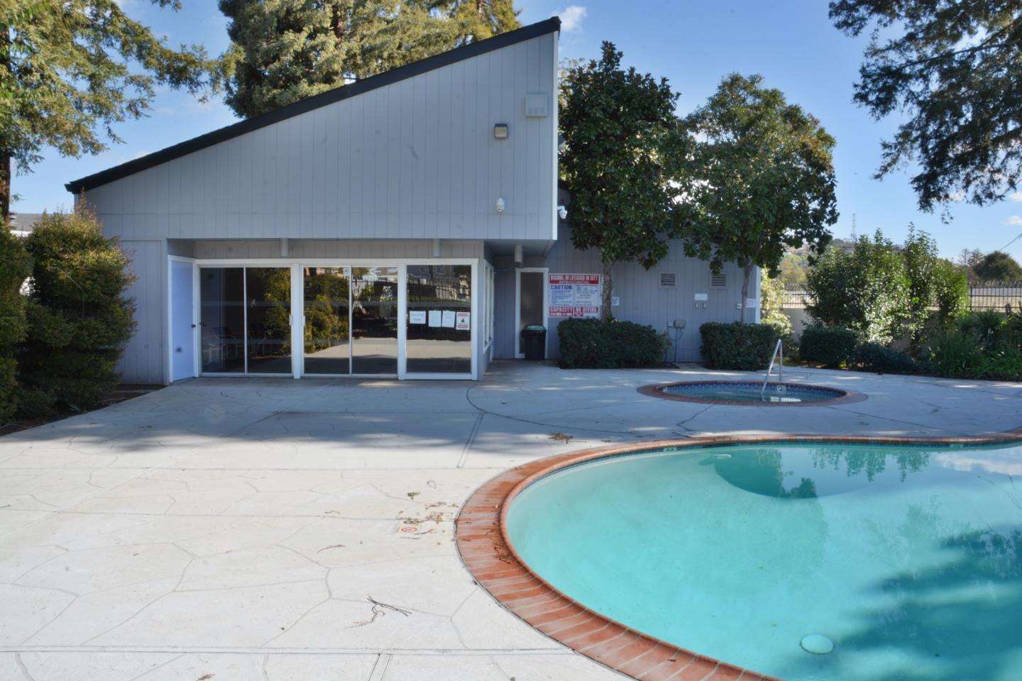 2298 Almaden Road, Unit A San Jose, CA 95125 - Photo 43 of 43 a house view with a backyard space