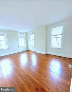 $1,900,000 | 1133 D Street Northeast, Washington, DC 20002