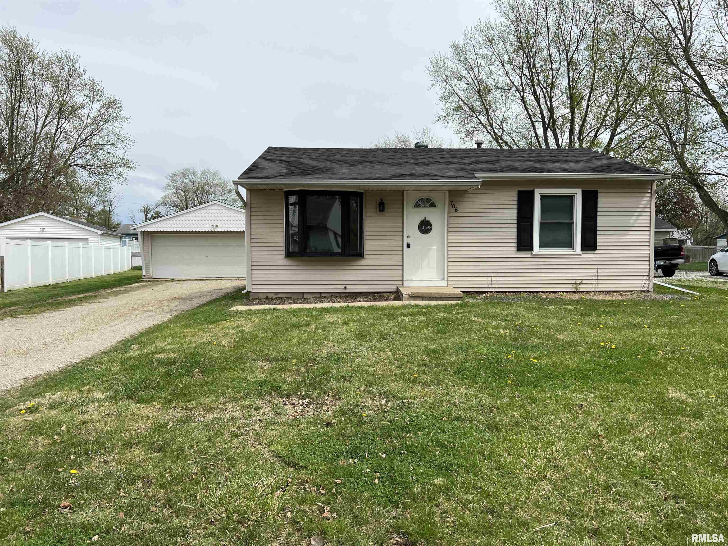 706 Briargate Road Washington, IL 61571 - Photo 1 of 44 Gallery Image 1