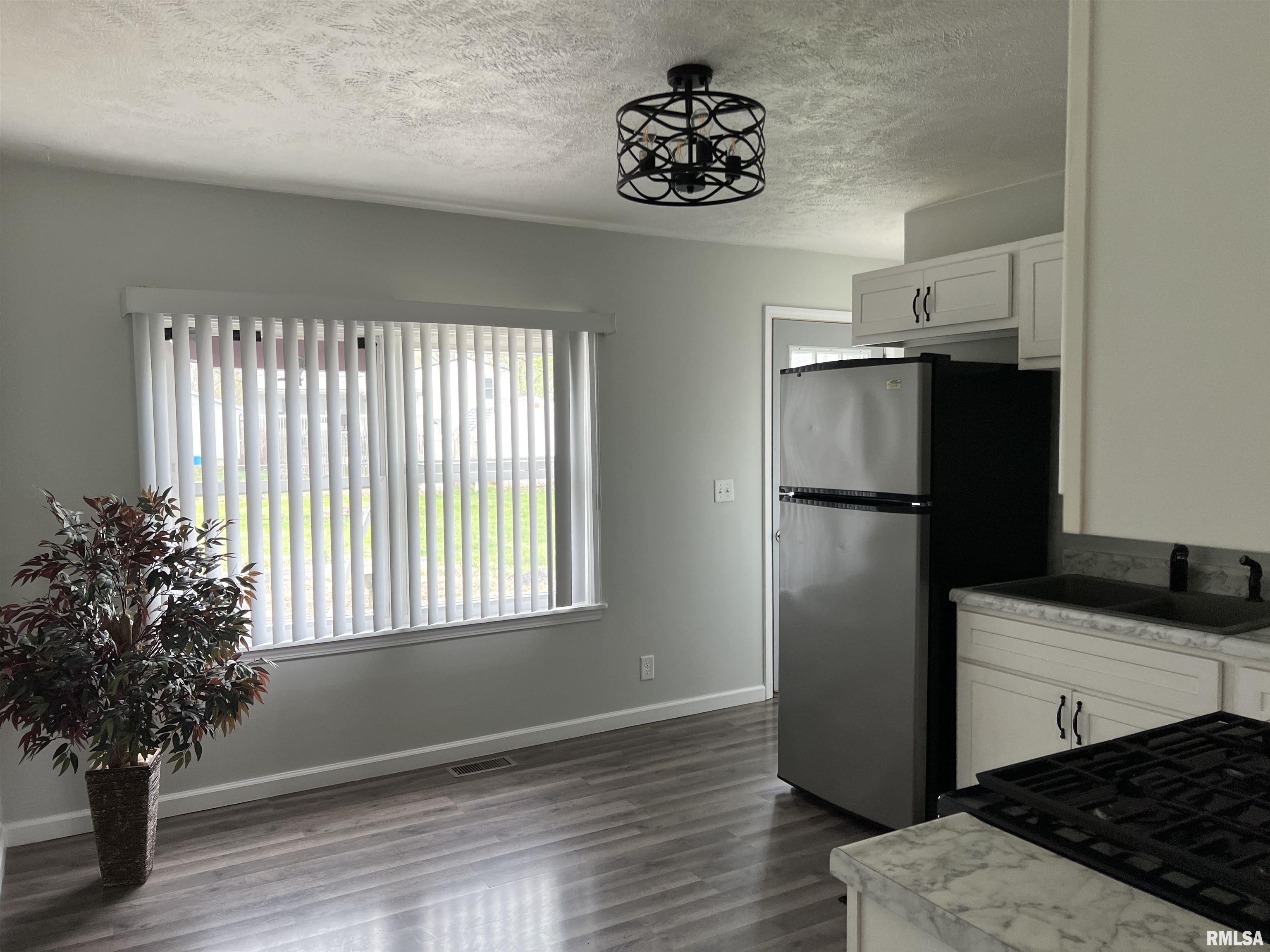 706 Briargate Road Washington, IL 61571 - Photo 18 of 44 Gallery Image 18