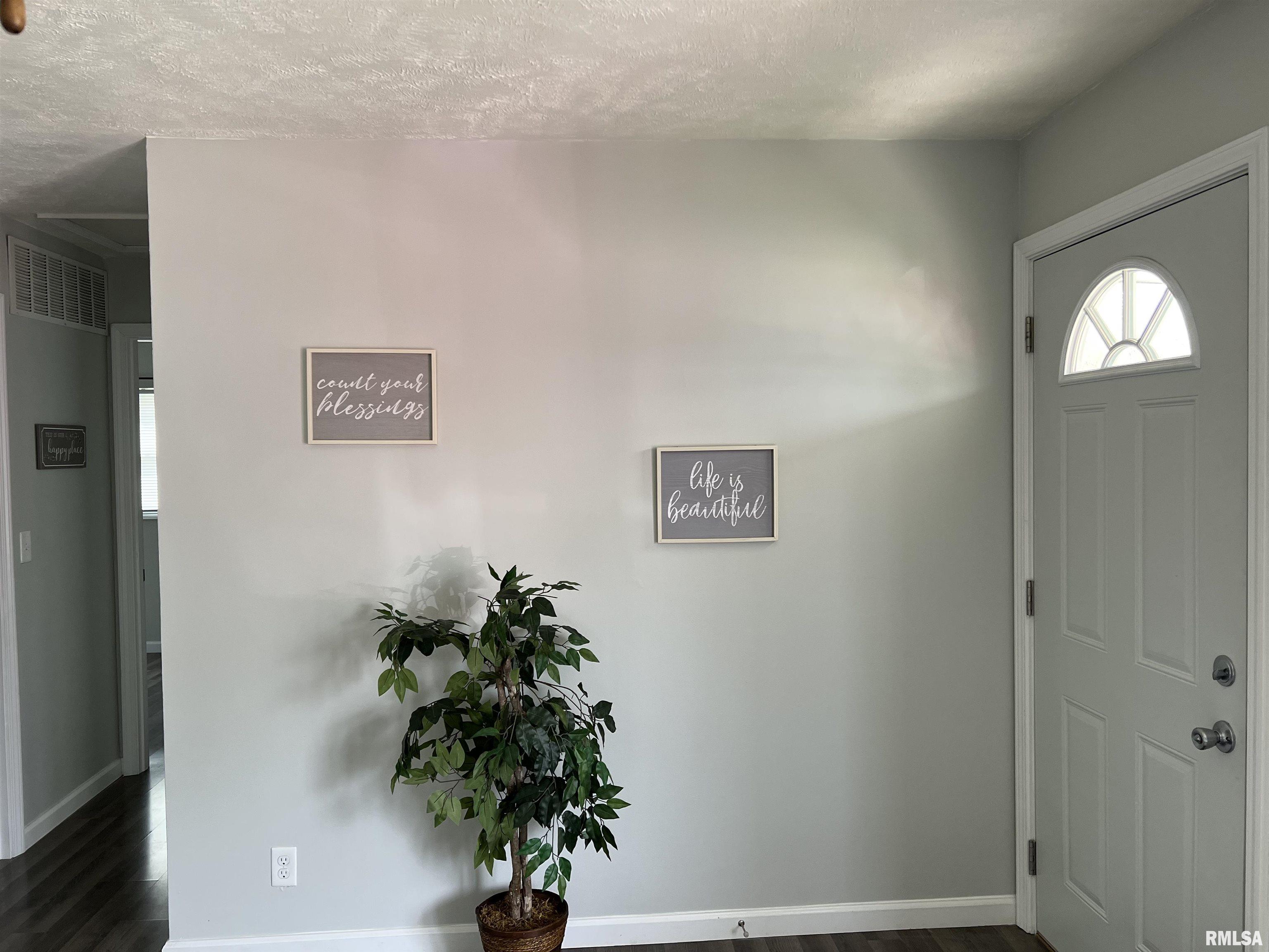 706 Briargate Road Washington, IL 61571 - Photo 19 of 44 Gallery Image 19