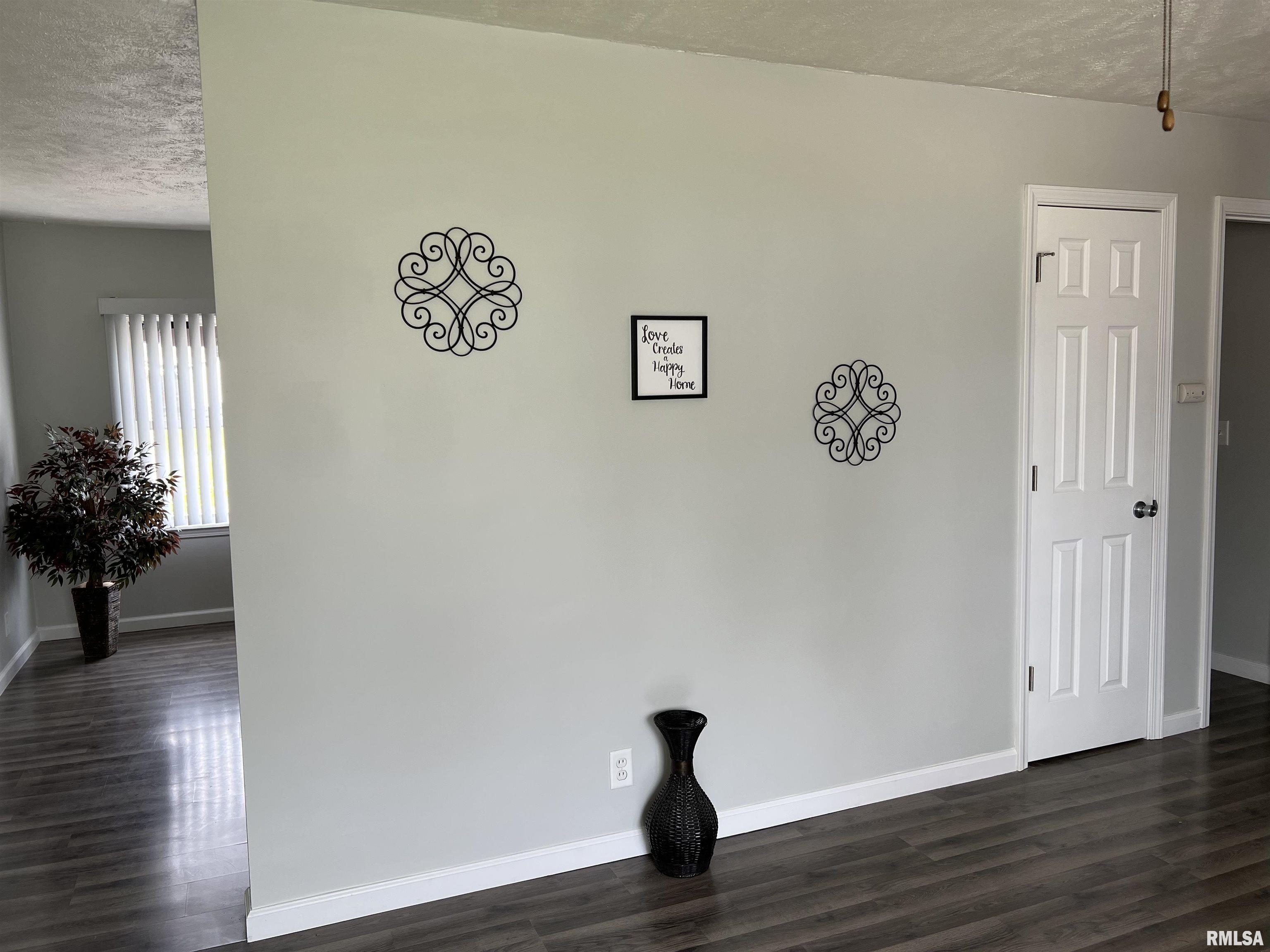 706 Briargate Road Washington, IL 61571 - Photo 20 of 44 Gallery Image 20