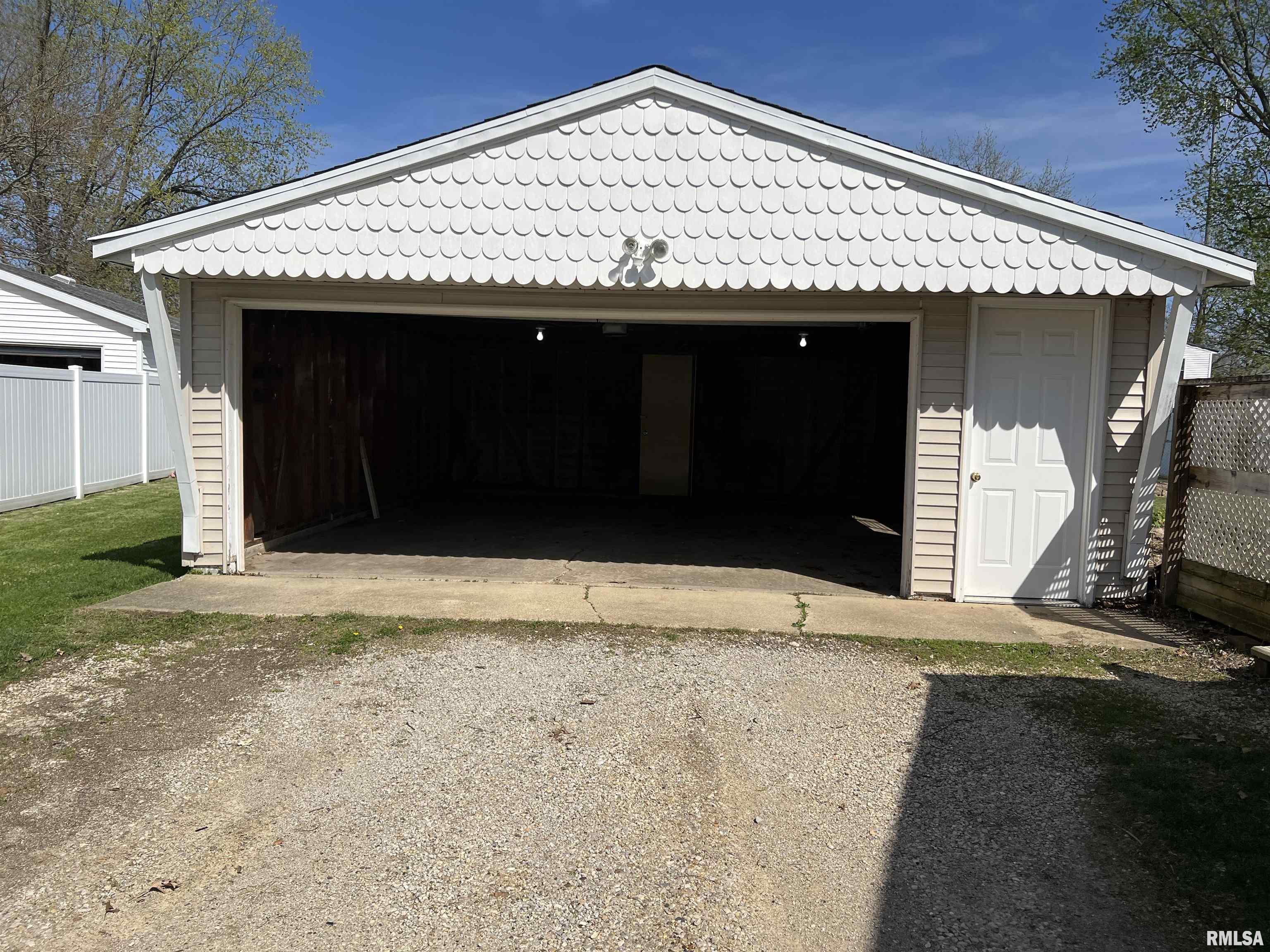 706 Briargate Road Washington, IL 61571 - Photo 37 of 44 Gallery Image 37