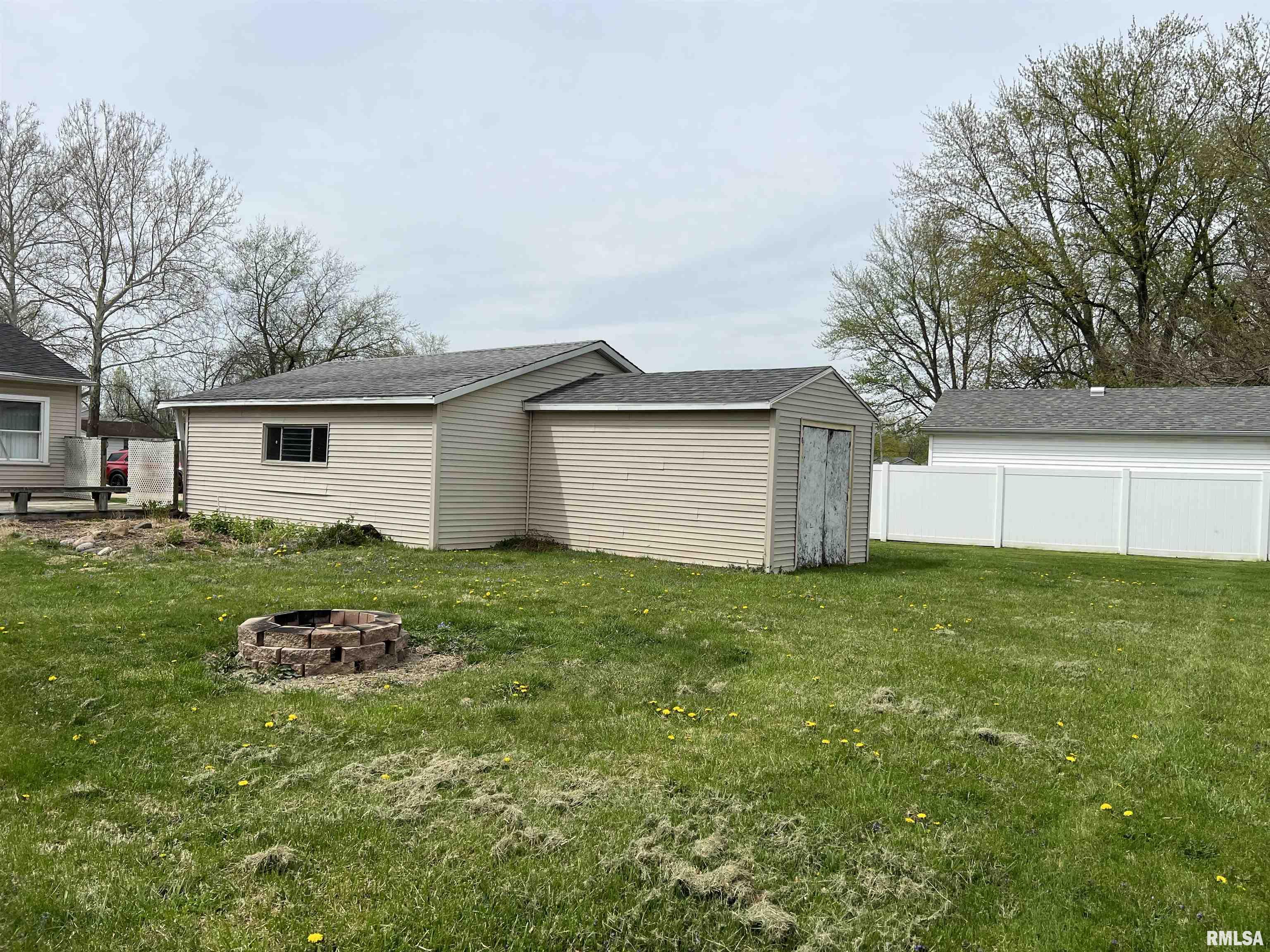 706 Briargate Road Washington, IL 61571 - Photo 6 of 44 Gallery Image 6