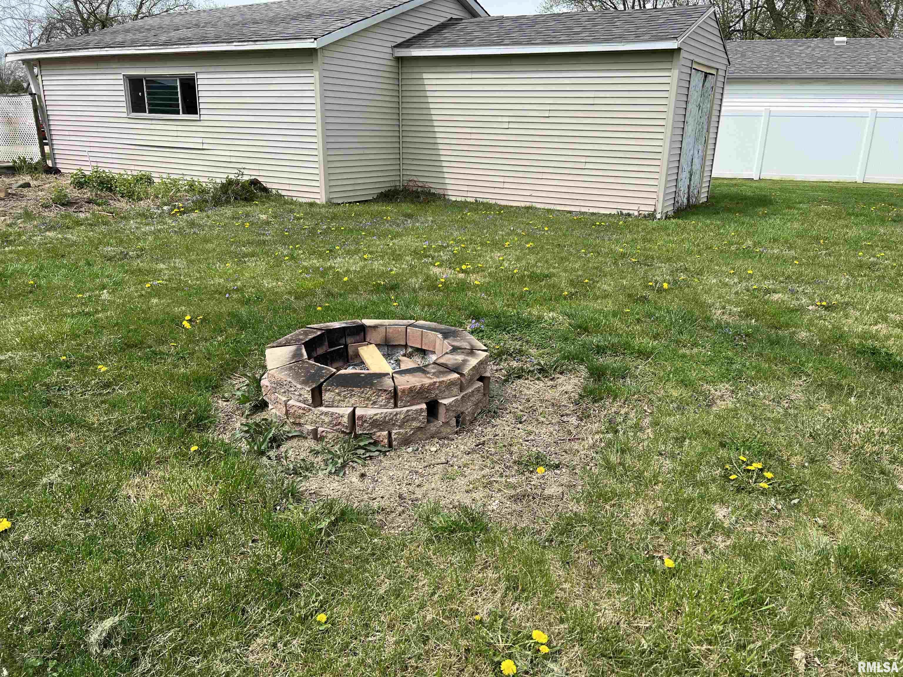 706 Briargate Road Washington, IL 61571 - Photo 7 of 44 Gallery Image 7