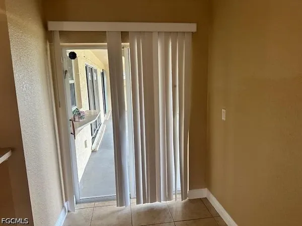 $2,000 | 2016 Northwest 1st Street, Cape Coral, FL 33993