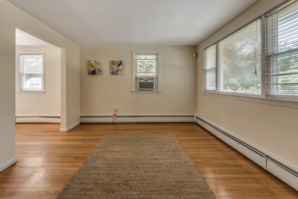 36 Charles Road, Unit 36 Winchester, MA 01890 - Photo 5 of 20 Gallery Image 5