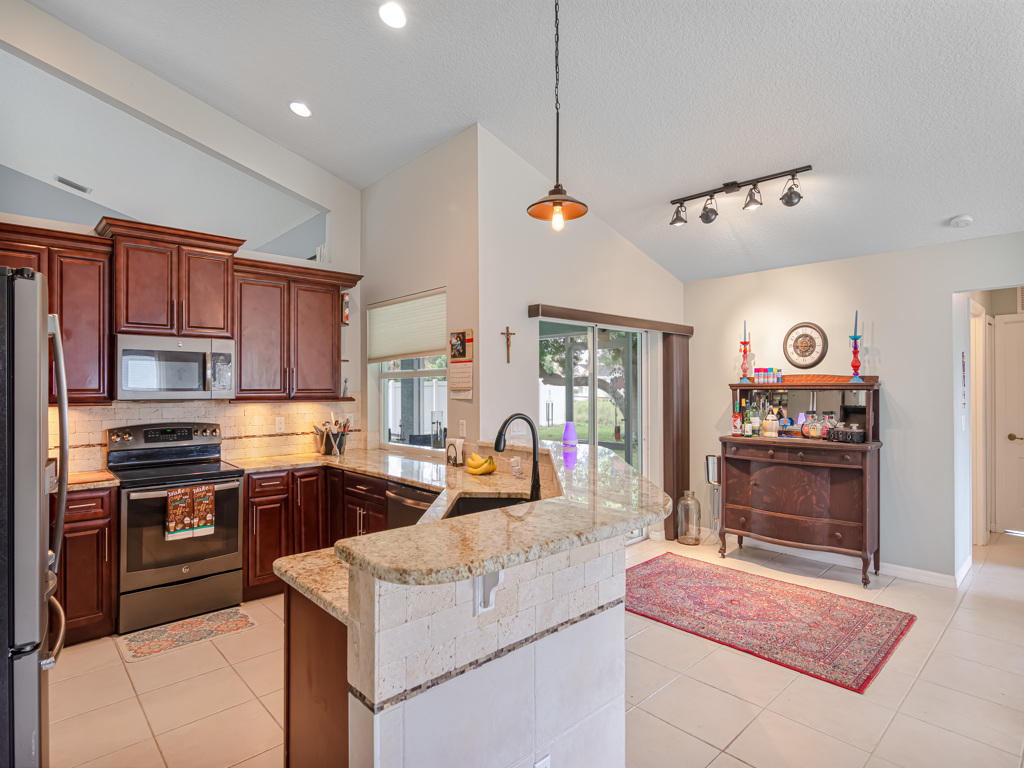 798 Southwest McCall Road Port St. Lucie, FL 34953 - Photo 8 of 33 11-DSC_6674-Edit