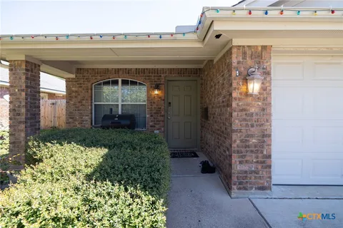 $299,999 | 515 Olaf Drive, Unit A & B, Temple, TX 76504