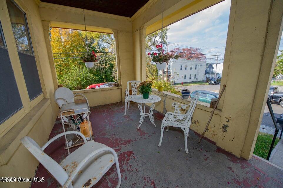 1 Catherine Street Rensselaer, NY 12144 - Photo 4 of 40 20231110181003975730000000-o