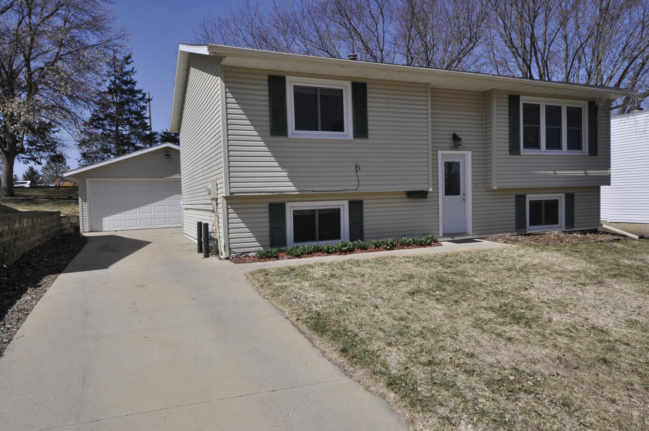 225 42nd Avenue Northwest Rochester, MN 55901 - Photo 1 of 24 Gallery Image 1