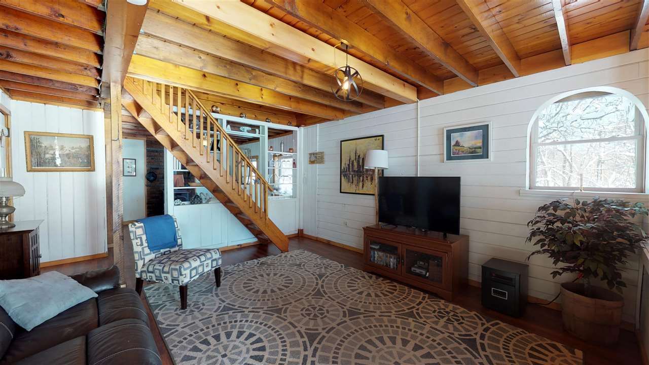 1070 Texas Hill Road Huntington, VT 05462 - Photo 5 of 20 Gallery Image 5