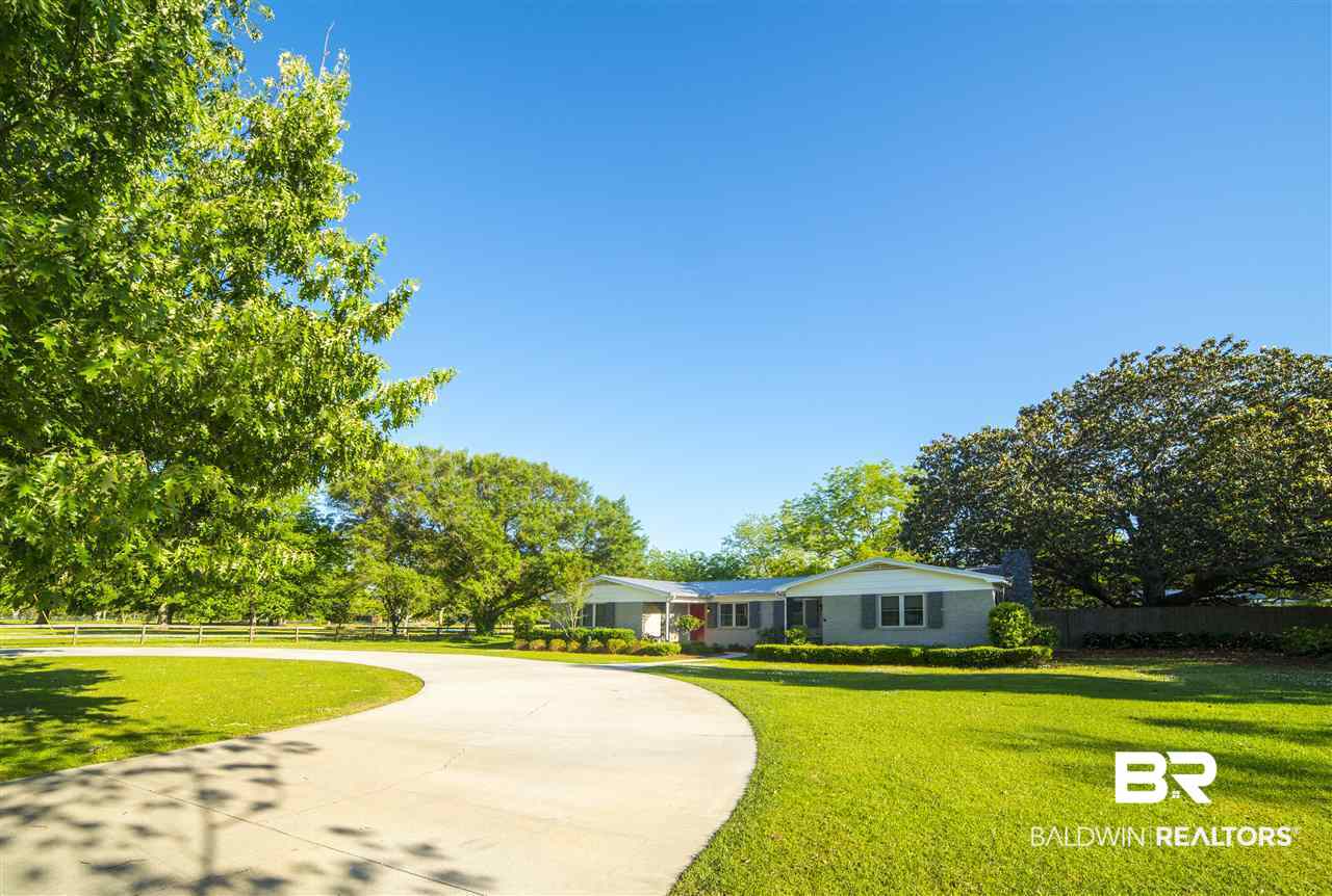 8638 County Road 34 Fairhope, AL 36532 - Photo 40 of 42 Circle Driveway