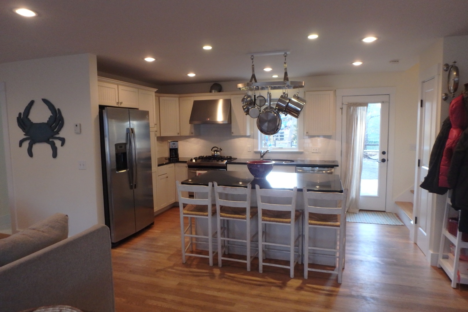 247 County Road Oak Bluffs, MA 02557 - Photo 5 of 12 Gallery Image 5