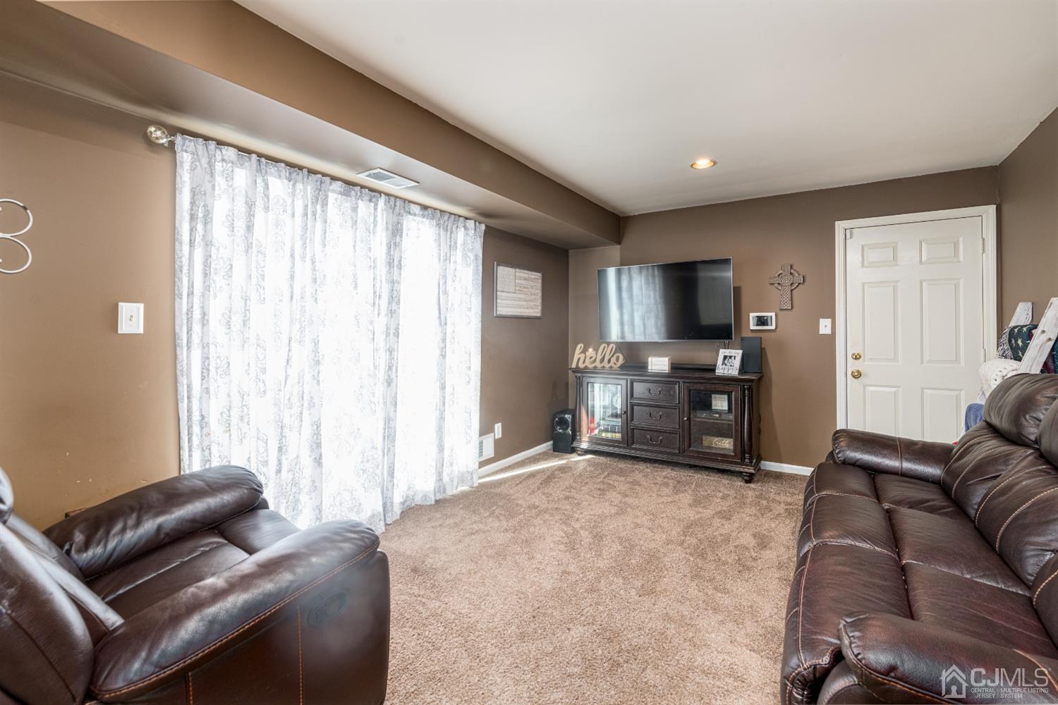 1216 Cherokee Road North Brunswick, NJ 08902 - Photo 23 of 37 Gallery Image 23